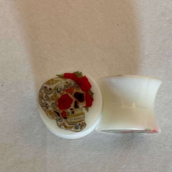 Glow in the Dark Sugar Skull with a Rose Plug Pair - Picture 3 of 7